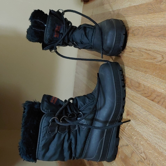 Sorel Badger Waterproof Winter Boots 7 - Picture 1 of 17